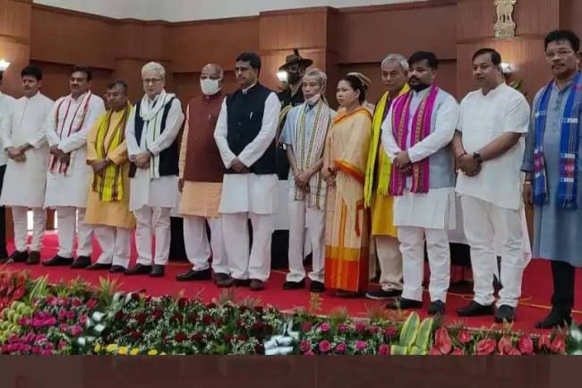 11 ministers take oath as cabinet ministers in Tripura; Opposition parties boycott swearing-in-ceremony