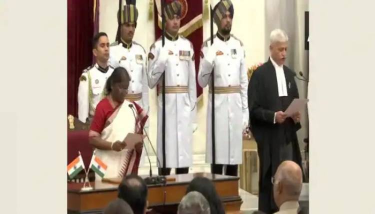 Justice UU Lalit takes oath as 49th Chief Justice of India; begins his 74-day tenure